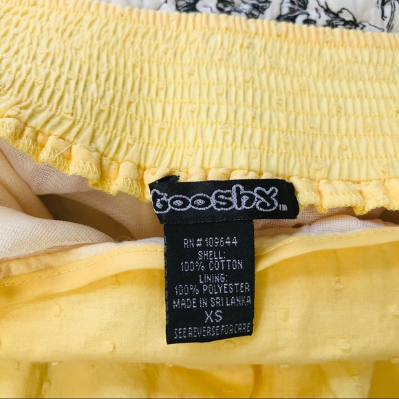 2/$20 Pale Yellow Swiss Dot Stretch Skirt Size XS - Picture 3 of 6